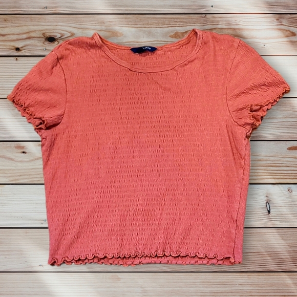 American Eagle Smocked Cropped Tees Size Small - Picture 2 of 9